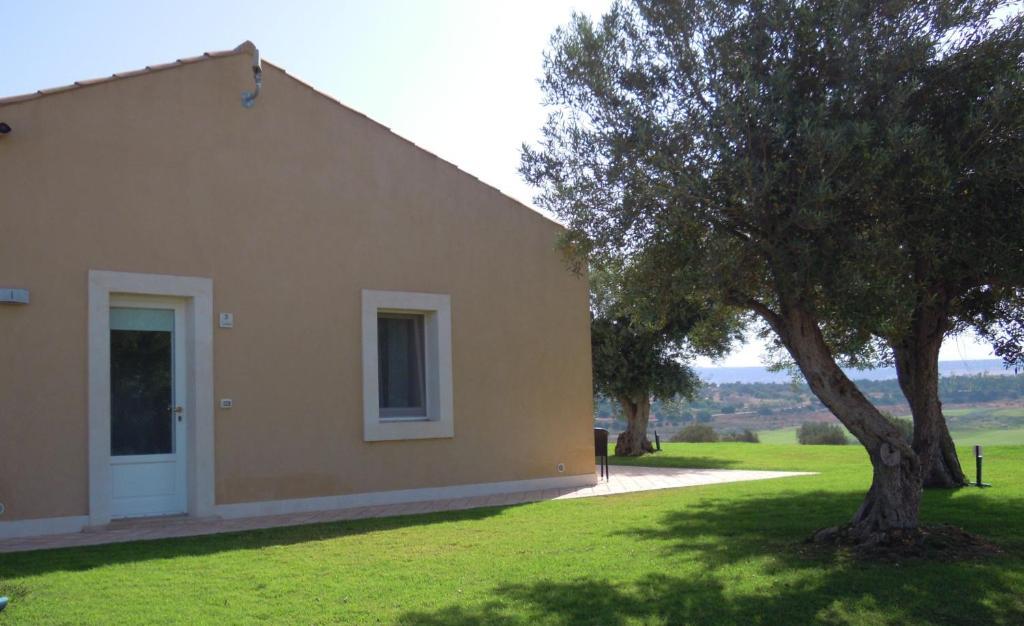Antica Locanda Del Golf Ragusa Exterior foto
